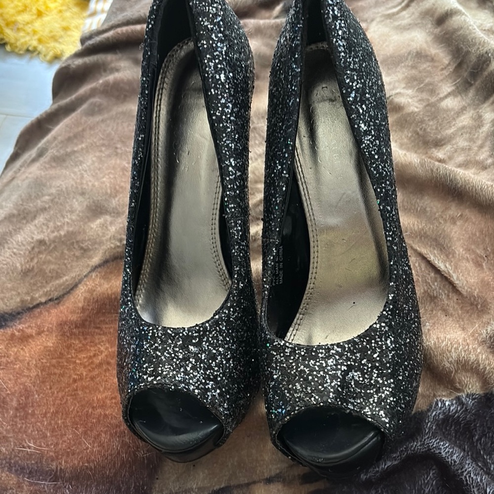 Glamorous Black and Silver Glitter Stiletto Heels - Picture 6 of 9